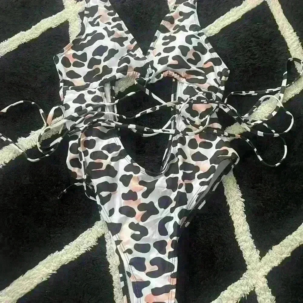 2 New Brazilian 1 Piece Swimsuit Black/yellow or White Cheetah Deep V Size S M L - Picture 3 of 8